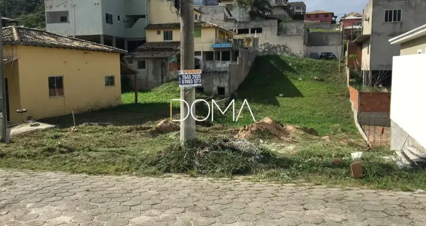 Terreno no Condomínio dos Pássaros!