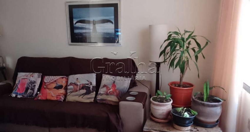 Apartamento com 3 quartos à venda na Rua Jacinto Gomes, 223, Farroupilha, Porto Alegre