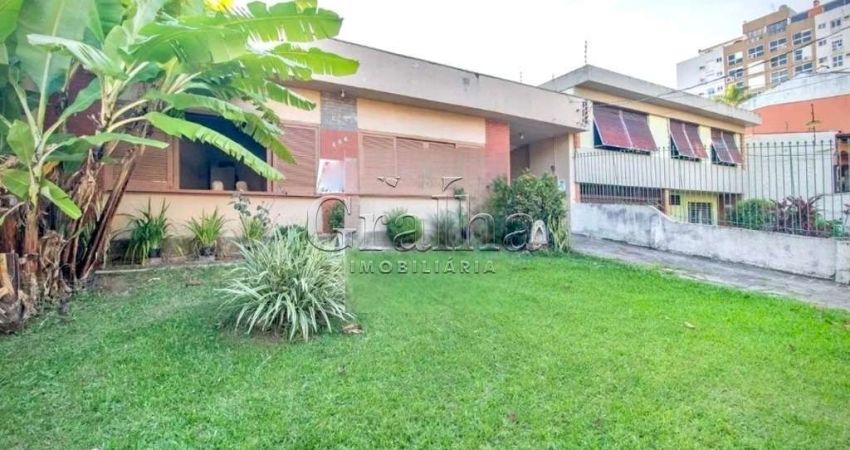 Casa com 4 quartos à venda na Rua Chile, 806, Jardim Botânico, Porto Alegre