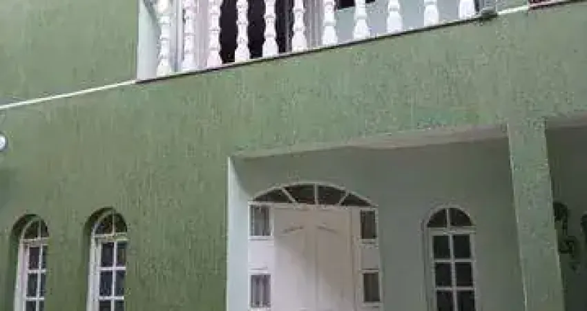 SOBRADO EM CONDOMÍNIO FECHADO À VENDA - VILA SANTOS