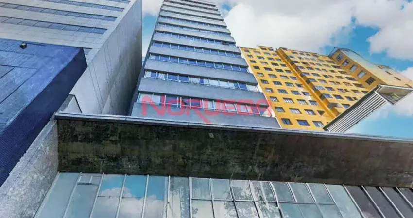 Sala Comercial para Locação no Centro de Curitiba-PR: 1 Sala, 2 Banheiros, 54m² de Área. Venha Conferir!