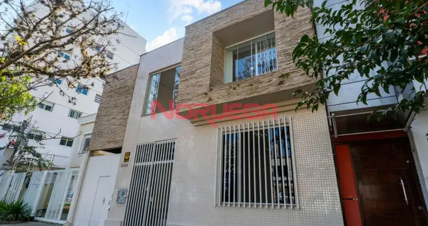 Espaçoso e Moderno Escritório Comercial de Alto Padrão à Venda em Água Verde, Curitiba-PR