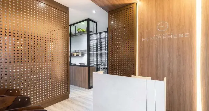 Sala comercial à venda em Curitiba-PR, Mossunguê  1 sala, 1 banheiro, 1 vaga de garagem, 106,43m² de área