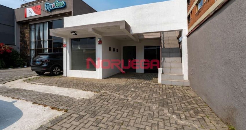 Loja comercial de 200m² para locação no Alto da Rua XV, Curitiba-PR: seu novo espaço de negócios!