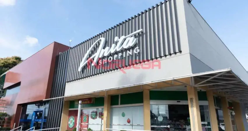 Loja comercial para locação em Curitiba-PR, no bairro São Lourenço: 1 sala, 1 banheiro, 50m² de área. Venha conferir!