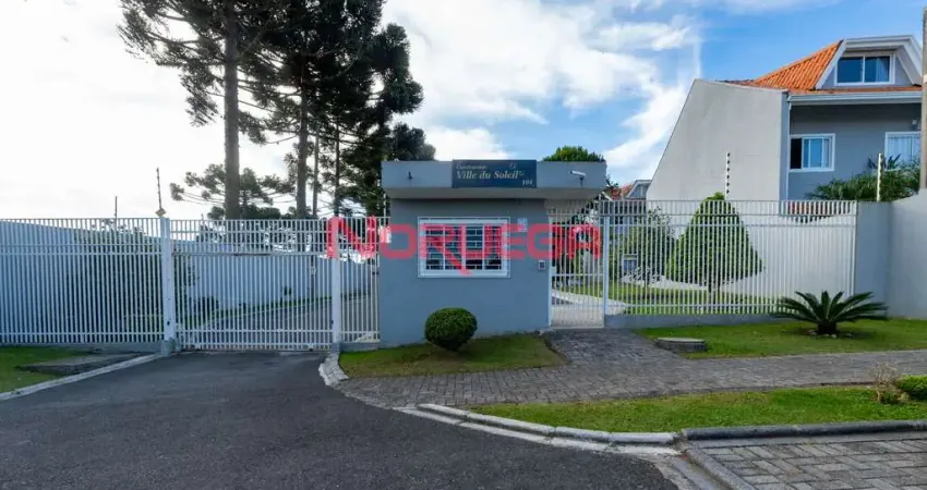 Sobrado em condomínio à venda em Curitiba-PR, bairro Cachoeira: 2 quartos, 1 suíte, 1 sala, 3 banheiros, 2 vagas, 90,30 m².