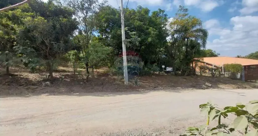 Baixouuuu! Oportunidade de formar a sua chácara no interior! Terreno à venda em Quintas de Pirapora II