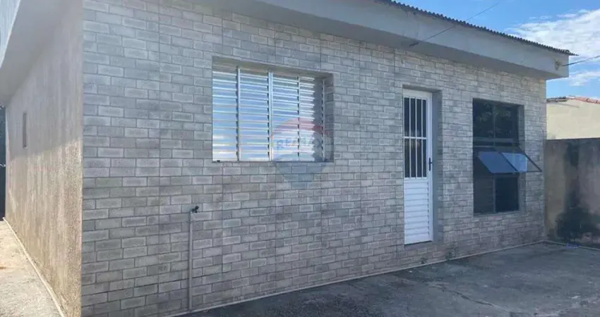 Casa com 2 dormitórios no Jardim Bandeira, Salto de Pirapora