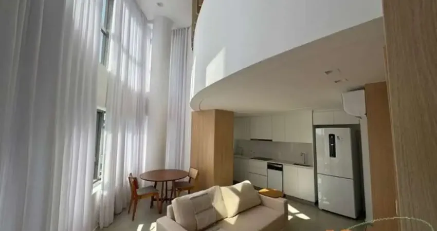 Apartamento duplex com 61m² de área útil, 1 dormitório, 1 vaga