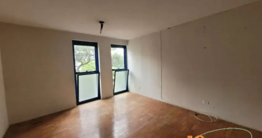 Apartamento com 81 m², 2 dormitórios com armário embutido, sala para 2 ambientes, 1 vaga