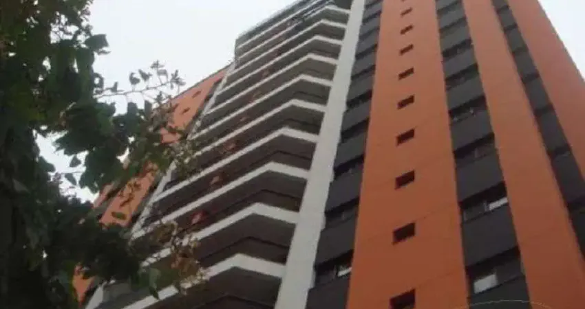 Apartamento com 110m² de área útil, 2 vagas, 3 dormitórios sendo 1 suíte.