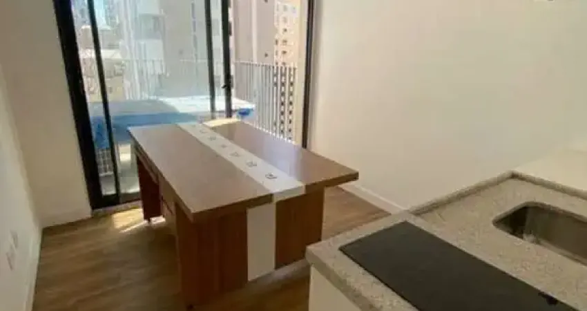 Studio com 34 m², 1 dormitório, ar condicionado em todos os ambientes, varanda