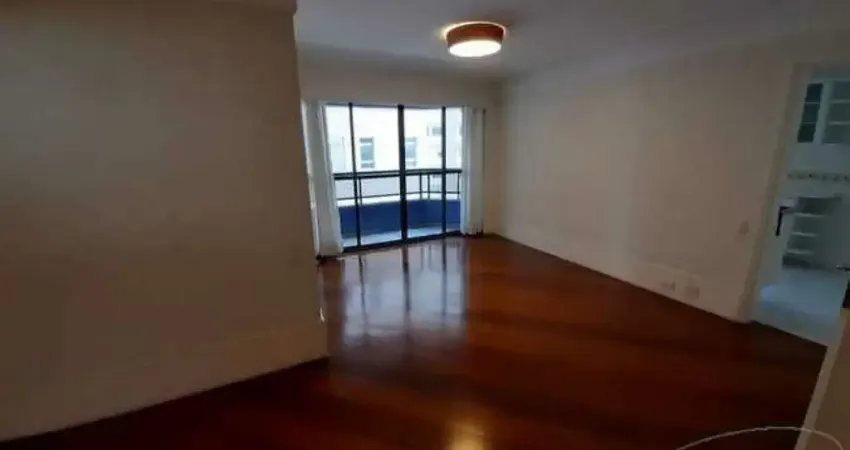 Apartamento com 115m² de área útil, sala, varanda, 3 dormitórios sendo 1 suíte, 2 vagas