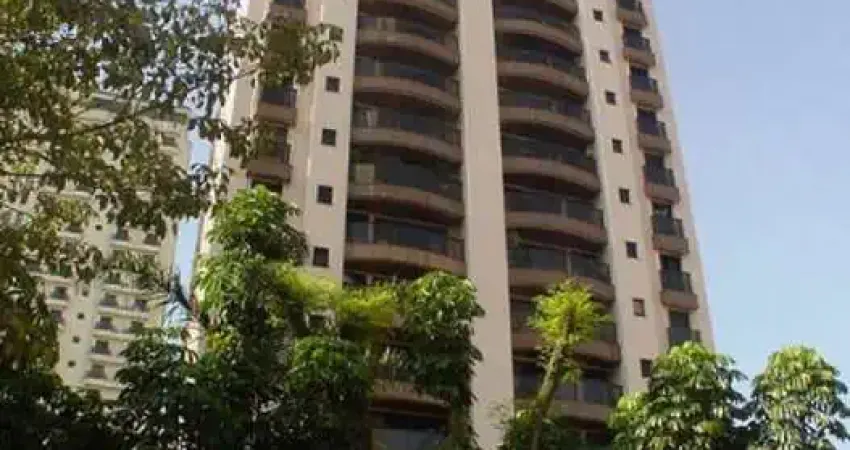 Apartamento com 149m² de área útil, amplo living, terraço, 3 suítes, 3 vagas.