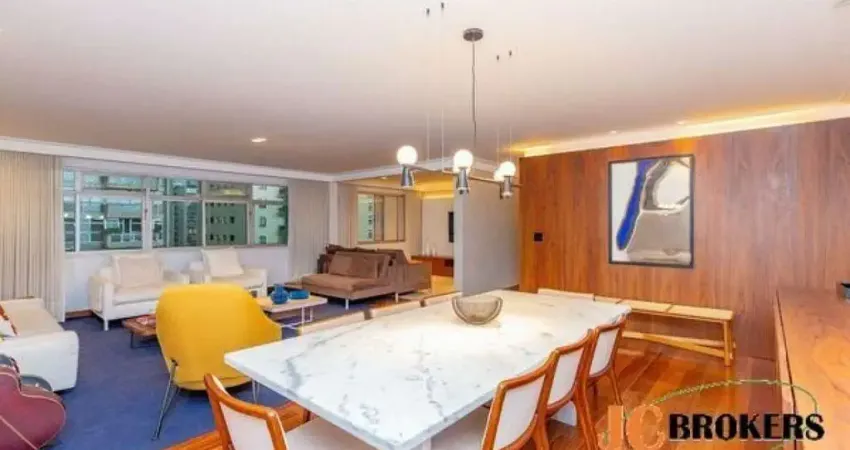 Apartamento com 171 m², 3 dormitórios sendo 1 suíte, living para 3 ambientes, 2 vagas