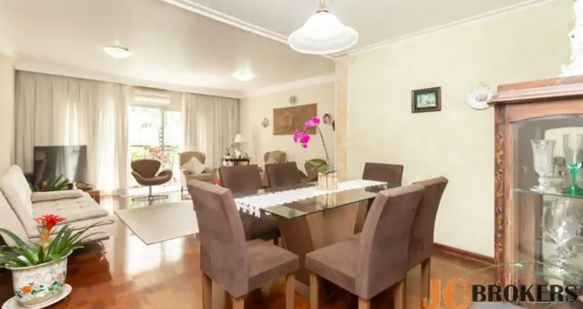 Apartamento com 158m² de área útil, 3 dormitórios sendo 2 suítes, 2 vagas