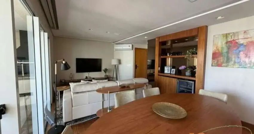 Apartamento com 137m² de área útil, 2 suítes, 3 vagas. sem mobilia