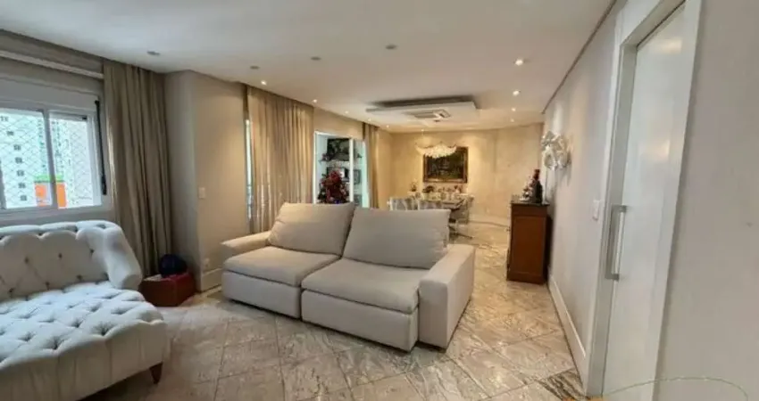 Apartamento mobiliado com 137m² de área útil, 2 suítes, 3 vagas