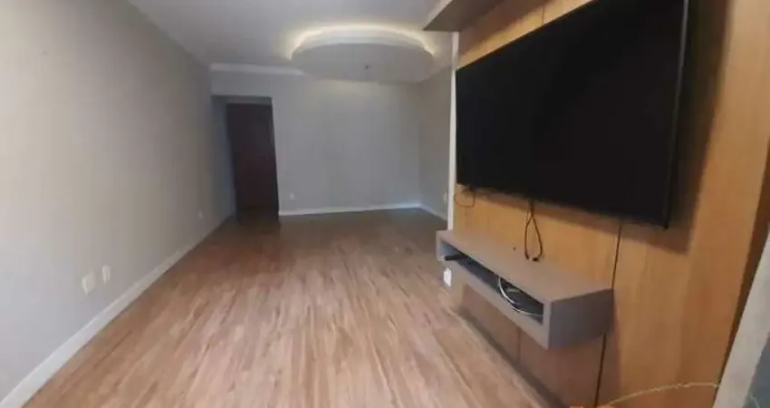 Apartamento totalmente reformado com 98 m² de área útil, 3 suítes, 2 vagas