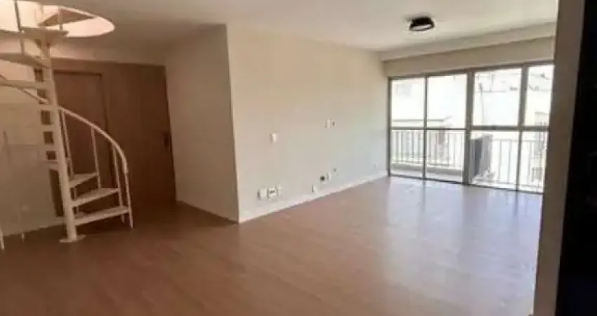 Cobertura duplex com 260m² de área útil, 3 dormitórios sendo 1 suíte, 2 vagas