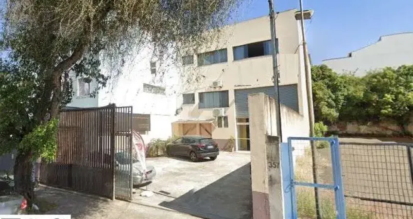 Prédio com 3 salas para alugar no Campestre, Santo André