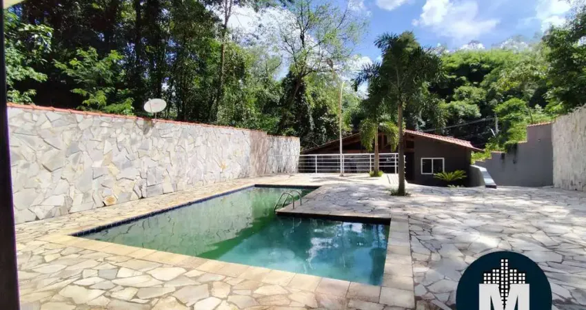 Maravilhosa Casa á venda, 8 Dorms, Suíte, 10 Vagas - Santana de Parnaíba