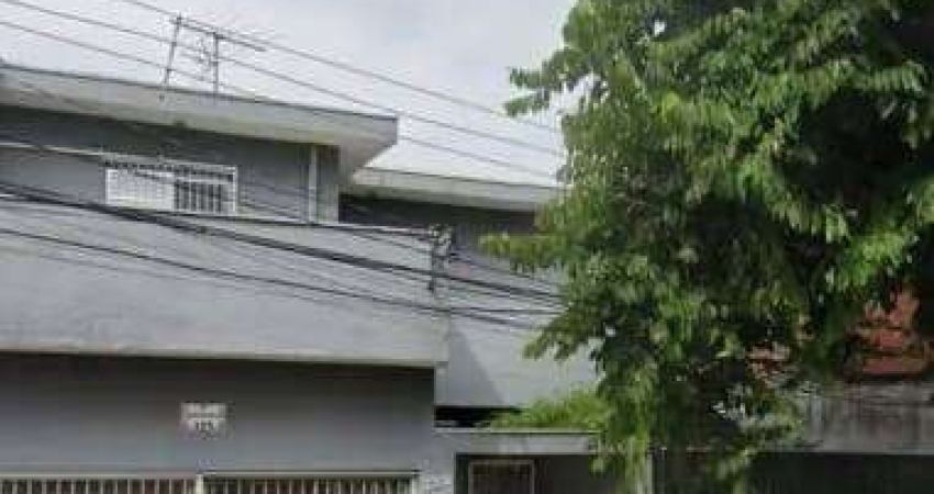 Sobrado à venda 4 Quartos, Suíte, 142m², 2 Vagas de Garagem - Vila Osasco