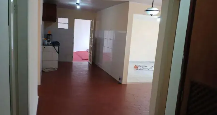 Casa com 4 quartos para alugar no Japiim, Manaus