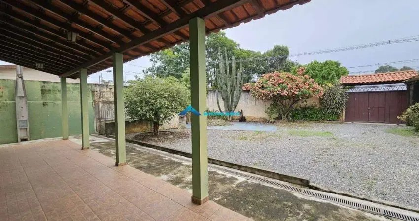Casa a venda com 3 Dorms + Edícula, Amplo espaço externo, Bairro Caxambú em Jundiaí -SP