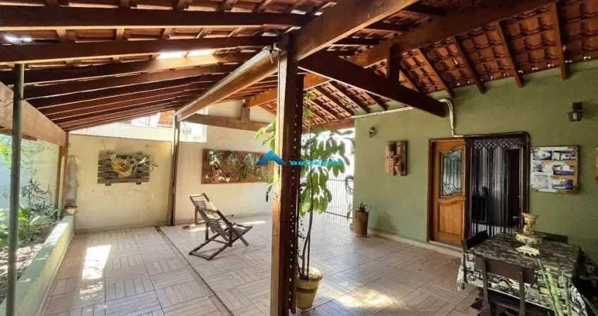 Casa Térrea Com 2 Dormitórios, Amplo Quintal terreno de 410 M², Jardim Cica, Jundiaí