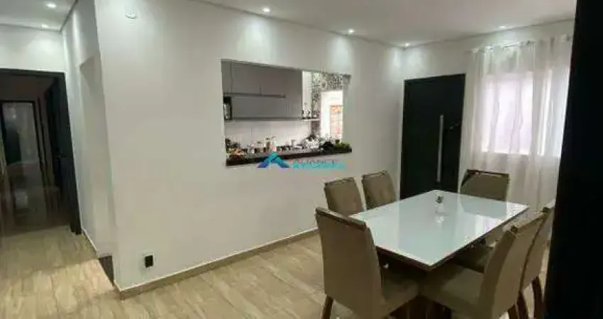Vende-se Casa Recém-Reformada, de 3 Dorms, com 1 Suíte, na Vila Nova Espéria, Jundiai-SP