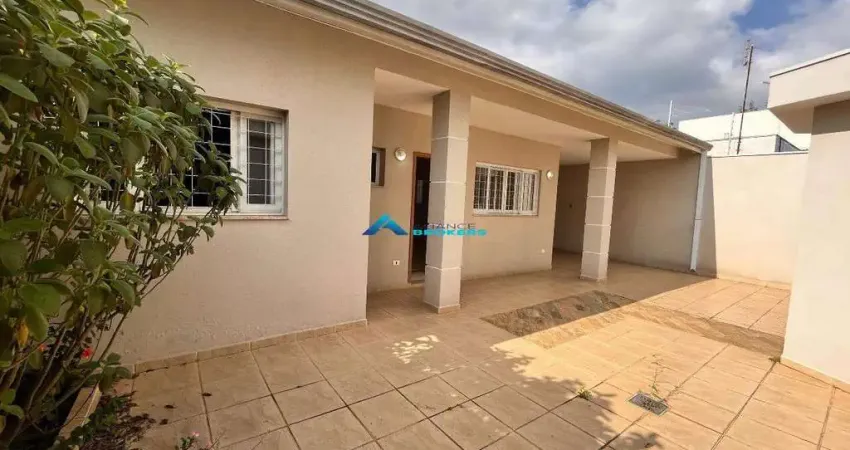 Casa Térrea a Venda C/ 3 Dorms sendo 1 Suíte, Total de 300 m², Espaço Gourmet, Av Fernando Arens.