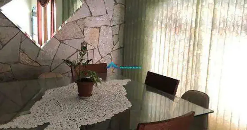 Casa sobrado a venda no jardim esplanada com 3 dormitórios e 2 vagas de garagem