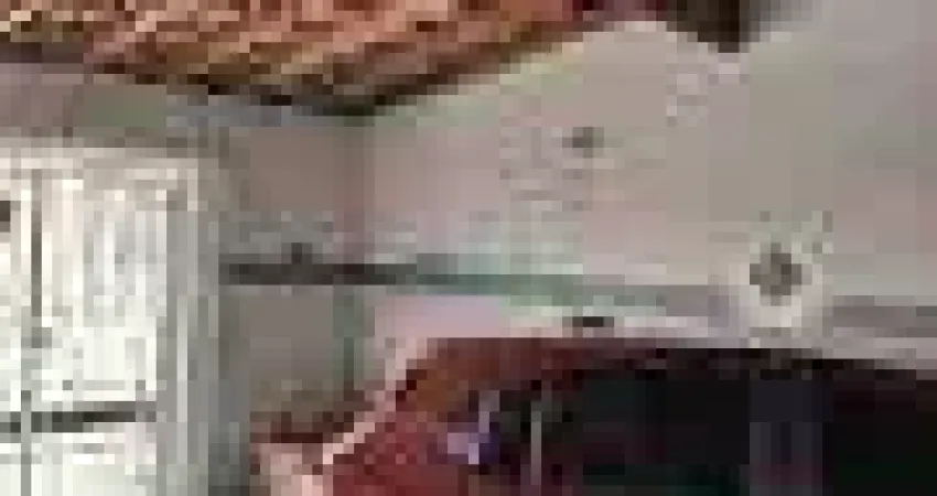 Vende-se Casa de 2 Dorms, 2 Vagas, no Parque Residencial Jundiai-SP