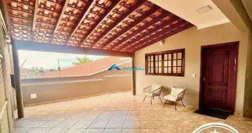 Casa Térrea a Venda C/ 3 Dorms sendo 1 Suíte, Excelente acabamento, (Avalia Permuta por sobrado)