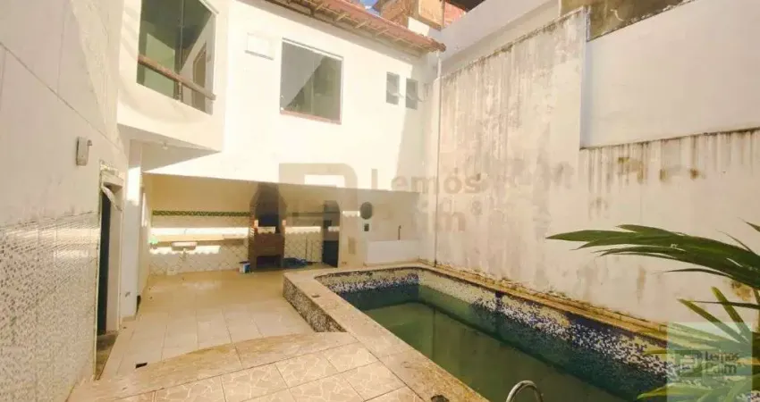 Casa com 3 quartos à venda na Rua Dalila Paganelli, 64, Centro, Itabuna