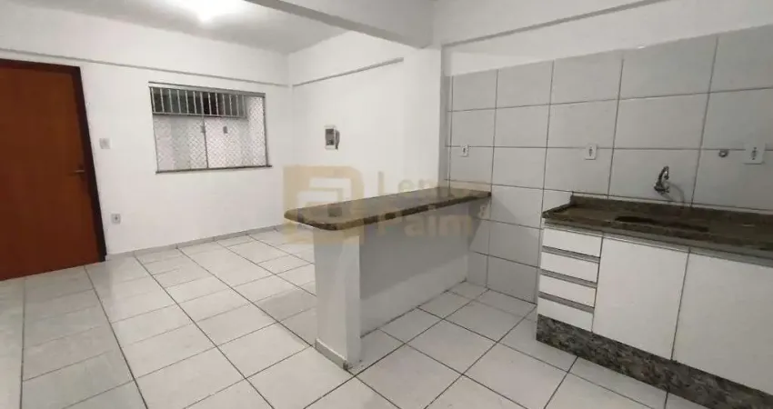 Apartamento com 2 quartos para alugar na Avenida Princesa Isabel, 10, São Caetano, Itabuna