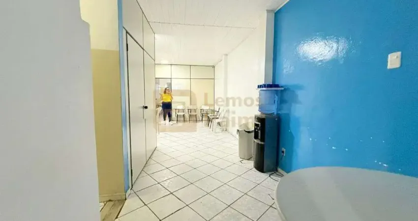 Sala comercial com 1 sala para alugar na Avenida do Cinqüentenário, 1000, Centro, Itabuna