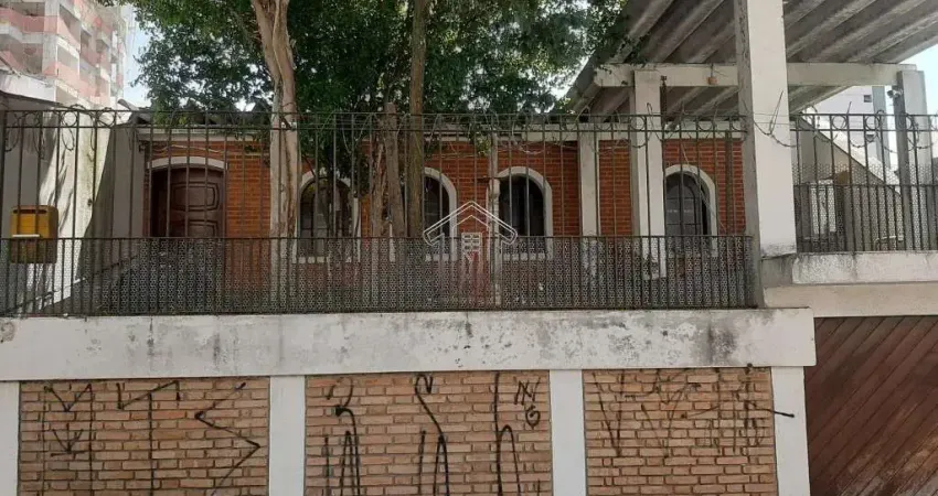 Casa assobradada 700,00 m2 / terreno 500,00 m2 - bairro jardim / oportunidade única estuda imóvel ( s ) de menor valor / 10 x 50