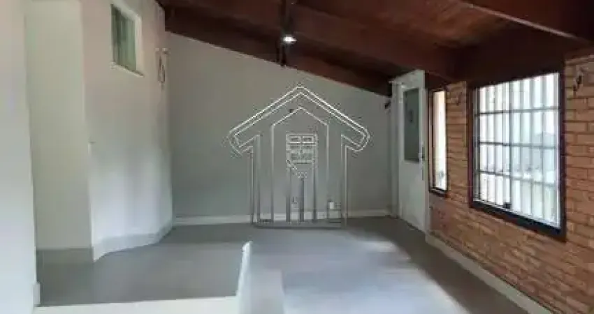 Casa (assobradada) para locação comercial ou residencial. toda reformada e pintada, excelente oportunidade e localização!