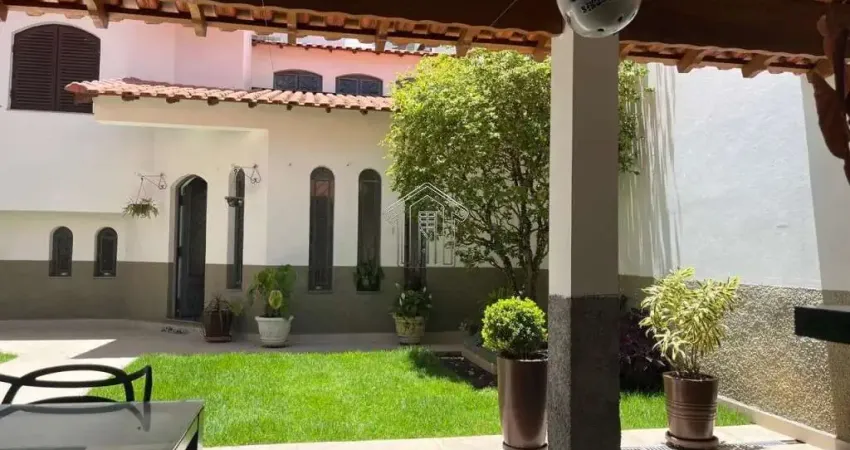 Casa para venda, 4 dorm(s), 1 suite(s), 5 vaga(s), 400 m². lindo imóvel e excelente localização!