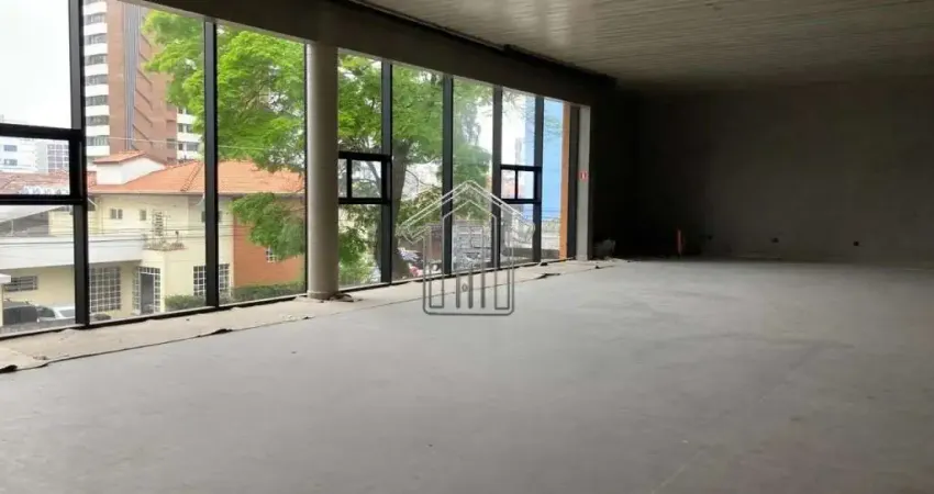 Salão altíssimo padrão, novo, para locação, 8 vaga(s), 596 m²