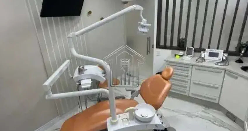 Sobrado Comercial para Venda, 2 vaga(s), 173 m². Espetacular Imóvel para fins comerciais já todo estruturado como consultório dentário, venha conferir!