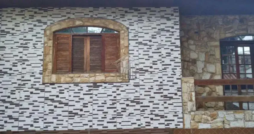 Sobrado para Venda, 2 dorm(s), 2 vaga(s), 420 m². Imóvel espaçoso e aconchegante, venha visitar e fazer um excelente negócio!