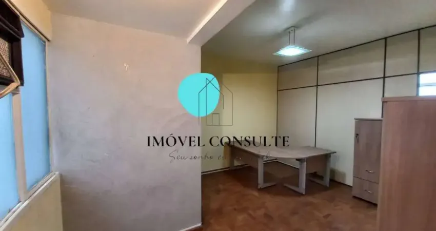 Kit com pé direito alto - predio antigo proximo da praça rotary