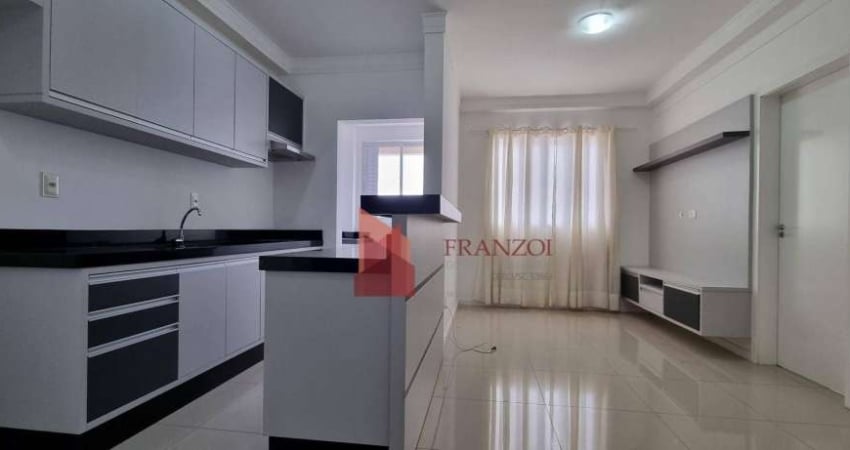 LOCAÇÃO: Apartamento semi MOBILIADO, com 1 Dormitório, Centro, Itajaí/SC!