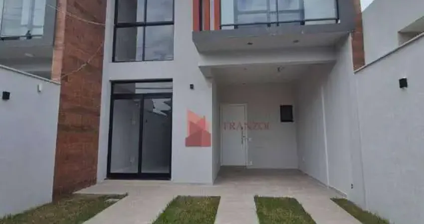 VENDA: Sobrado com 3 dormitórios no Bairro São João em Itajaí.