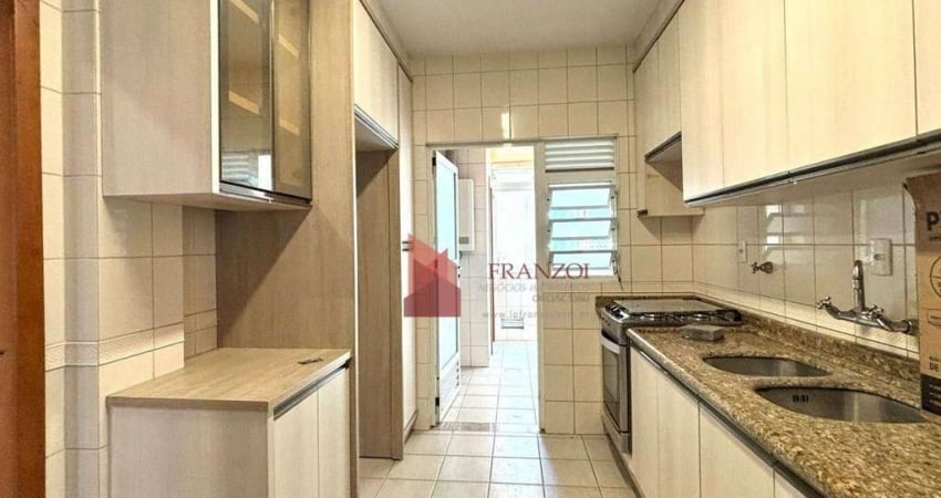 LOCAÇÃO: Apartamento com 3 Dormitórios sendo 1 Suíte - Centro - Itajaí/SC