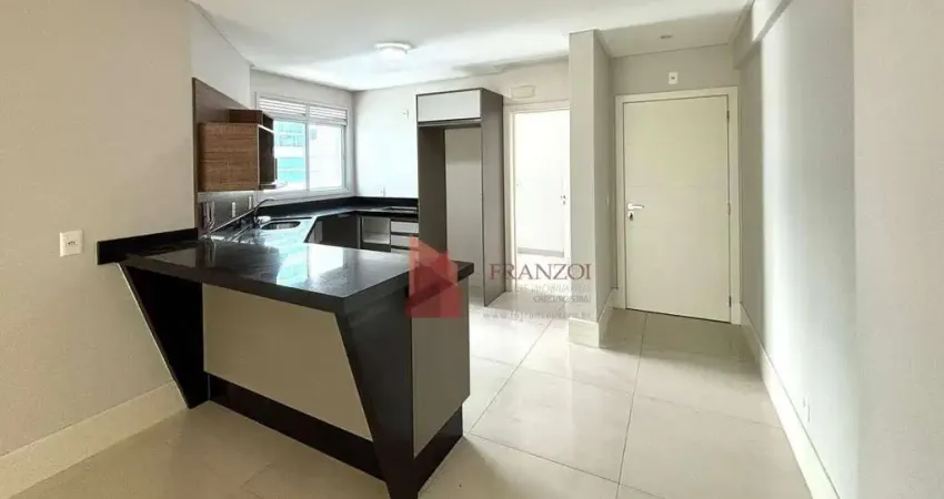 LOCAÇÃO: Apartamento 3 suítes semi MOBILIADO, Praia Brava - Itajaí