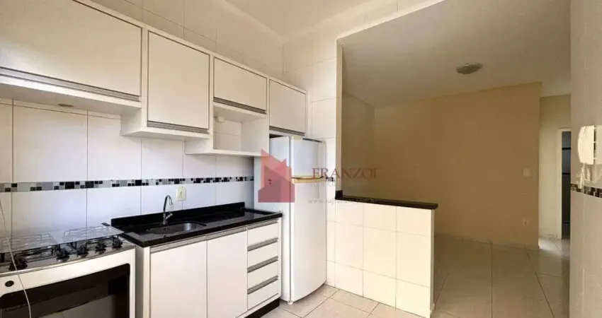LOCAÇÃO: Apartamento semiMOBILIADO no bairro Vila Operária, Itajaí